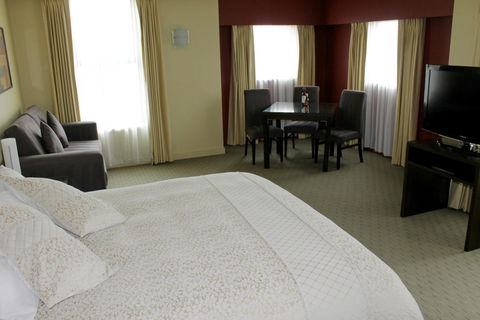 Comfort Inn & Suites City Views - Accommodation 4U 2
