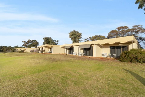Comfort Inn & Suites Riverland - Accommodation 4U 3