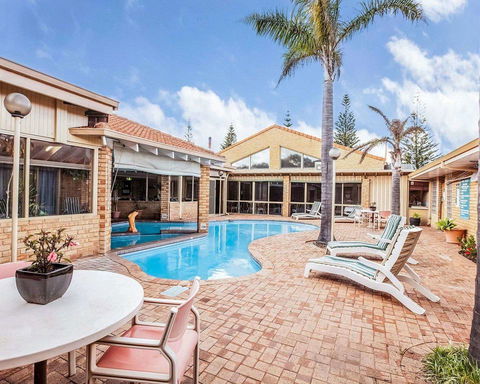 Comfort Inn Bay Of Isles - Accommodation 4U 2