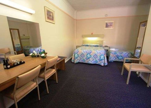 Comfort Inn Crystal Broken Hill - Accommodation 4U 1