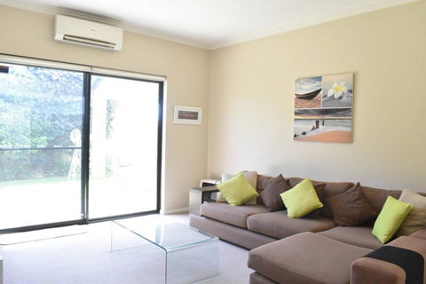 Comfortable 2 Bedroom Unit With Garden - Accommodation 4U 0