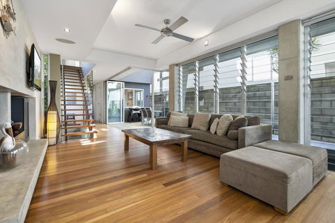 Contemporary & Central, Sunshine Beach - Accommodation 4U 1