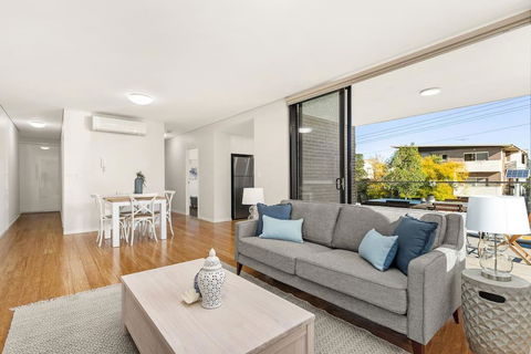Convenience And Comfort In Rosehill - Accommodation 4U 2