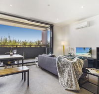 Convenient city apartment with resort-style extras - Accommodation 4U