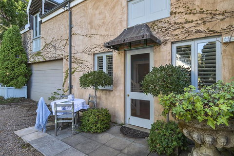 COOKS HOUSE - Accommodation 4U 3