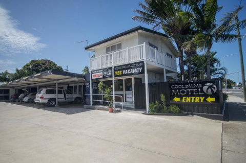 Cool Palms Motel - Accommodation 4U 0