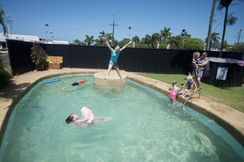 Cool Palms Motel - Accommodation 4U 2