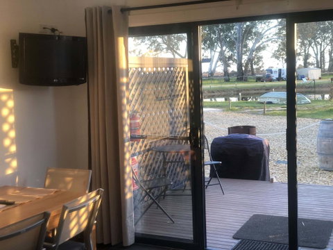 Coonawarra Cabins Unit D - Accommodation 4U 2