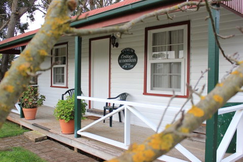 Coonawarra's Pyrus Cottage - Accommodation 4U 0