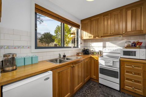 Coopers Cottage Battery Point - Accommodation 4U 1