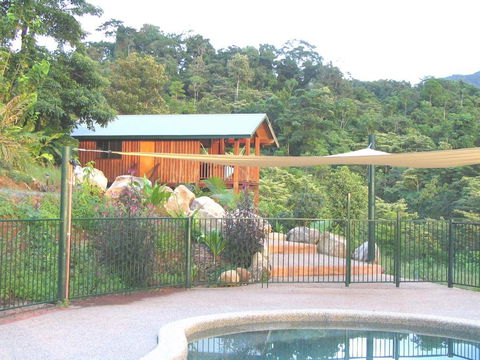 Coral Sea Views - Accommodation 4U 0