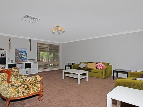 Corner Haven - Family Retreat With Outdoor Living - Accommodation 4U 1