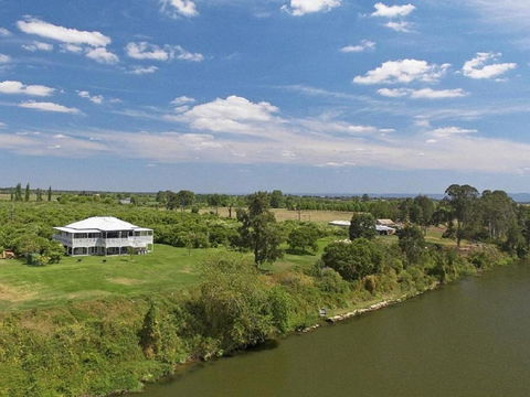 Cornwallis House - Accommodation 4U 1