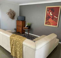 Cosy 1 Bedroom Unit With Views Of The City - Accommodation 4U