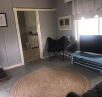 Cosy Country Cottage with AirCon - Accommodation 4U