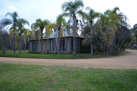 Cottage Port Stephens / Swan Bay, NSW - Accommodation 4U 1