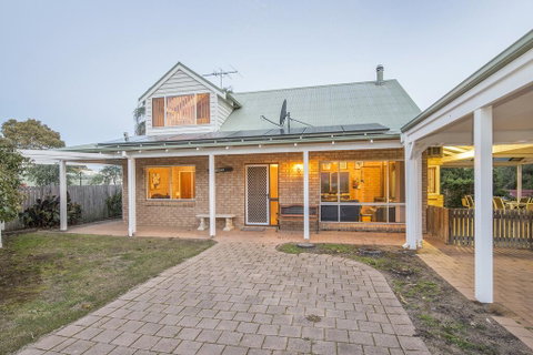 Country Cottage - Accommodation 4U 1