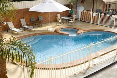 Courtyard Motor Inn - Accommodation 4U 1
