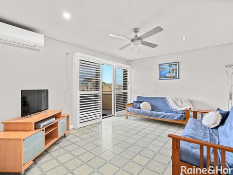 Cumbernauld #5 - 5/12Terrigal Esp - Accommodation 4U 0