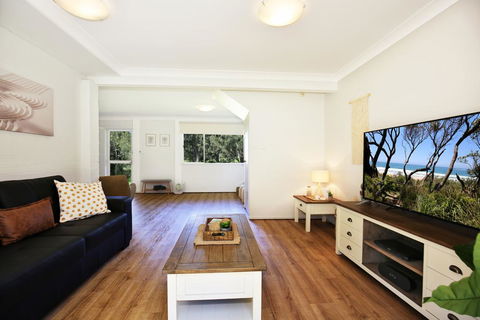 Curleys @ Culburra - Family & Pet Friendly - Accommodation 4U 2