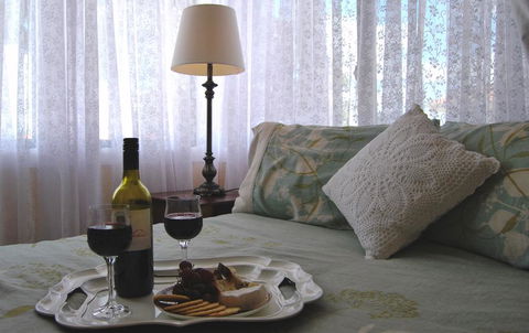 Cutmore Cottages - Meurants Manor - Accommodation 4U 3