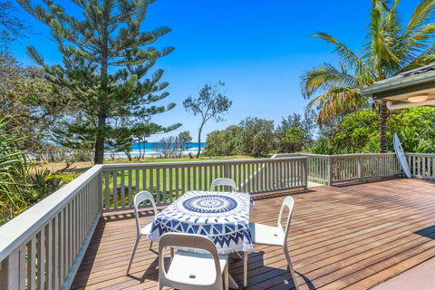 Cypress Beachfront - Accommodation 4U 1