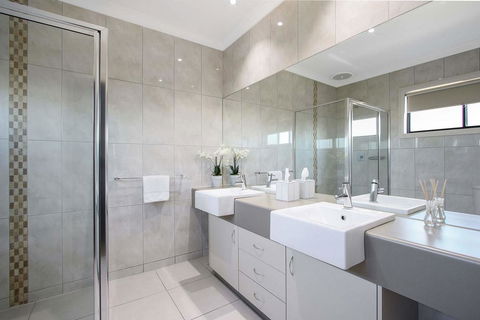 Cypress Townhouse 21 - Mulwala - Accommodation 4U 2