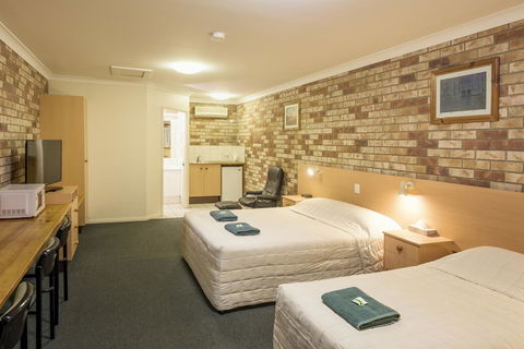 D'Aguilar Hotel Motel - Accommodation 4U 3
