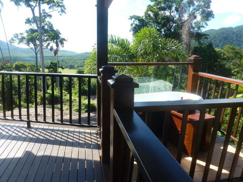 Daintree Holiday Homes - Yurara - Accommodation 4U 2