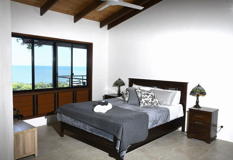 Daintree Oceanview Retreat - Holiday Home - Accommodation 4U 3