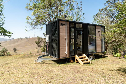 Dam It Getaway Tiny House - Accommodation 4U 0