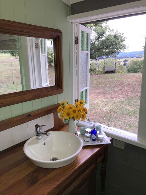 Dayboro - Blue Ridge Lavender Cottage - Accommodation 4U 2