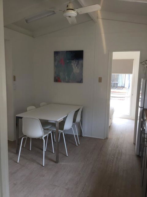 Del Rio Riverside Resort - Accommodation 4U 1