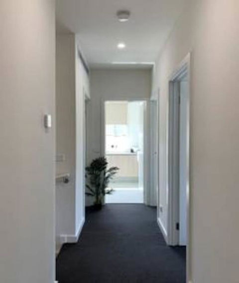 Delicate And Peaceful Bundoora Townhouse 10 - Accommodation 4U 3