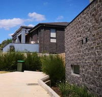 Delicate and Peaceful Bundoora Townhouse 11 - Accommodation 4U