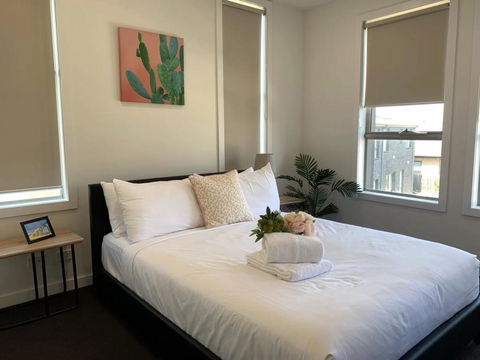 Delicate And Peaceful Bundoora Townhouse 11-R2 - Accommodation 4U 0