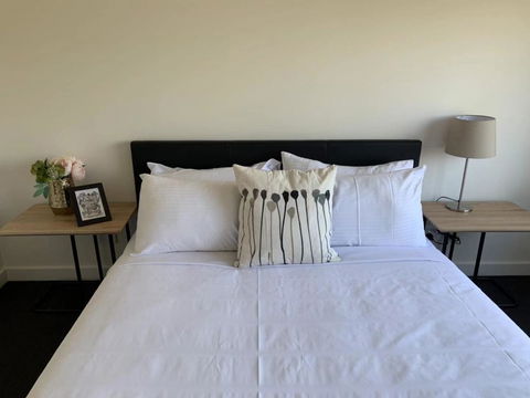 Delicate And Peaceful Bundoora Townhouse 11-R3 - Accommodation 4U 0