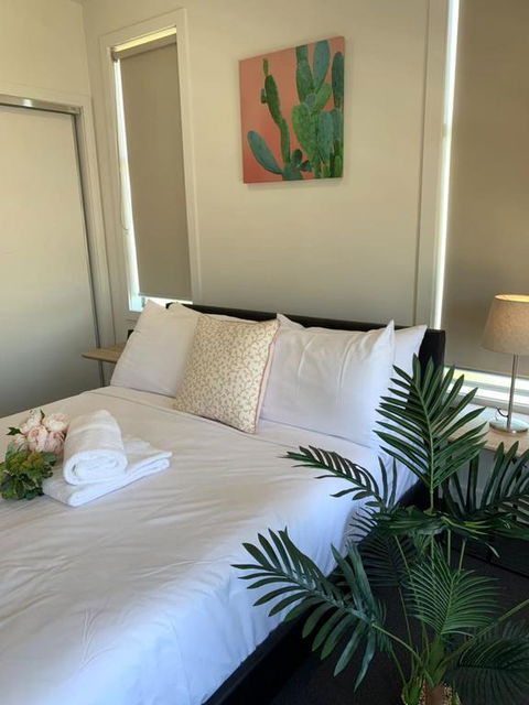 Delicate And Peaceful Bundoora Townhouse 12-R3 - Accommodation 4U 3