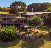 Delicate Nobby Artist Studio 898 Point Plomer Road - Accommodation 4U