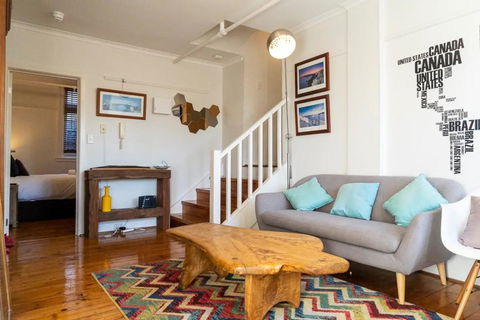 Delightful 3 Bedroom Apartment Near Chapel Street In St Kilda - Accommodation 4U 0
