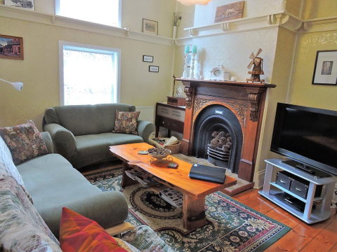 Delightful Cottage - Accommodation 4U 3