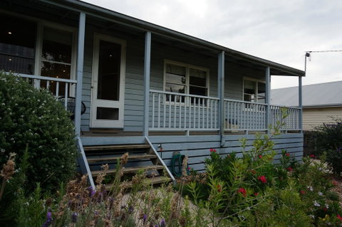 Dinghys Rest - Accommodation 4U 1
