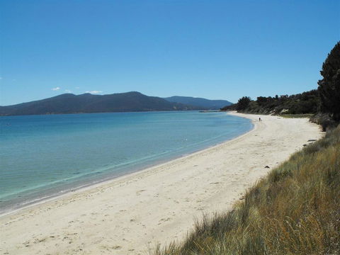 Discover Bruny Island Holiday Accommodation - Accommodation 4U 1