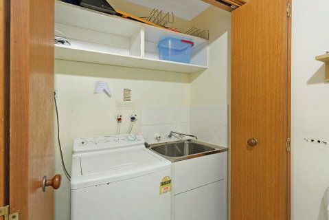 Dollini Street (Unit 2) - Accommodation 4U 3