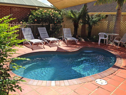 Dolphin Shores - Accommodation 4U 0