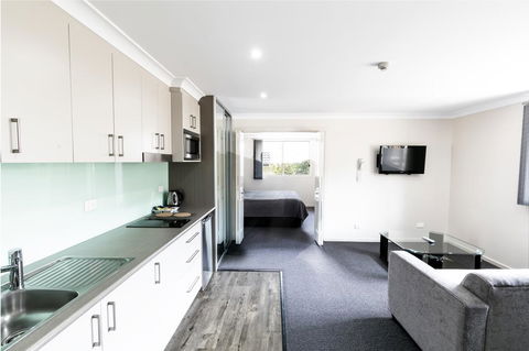 Dolphin Shores - Accommodation 4U 3