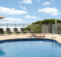 Dorchester On The Beach - Accommodation 4U