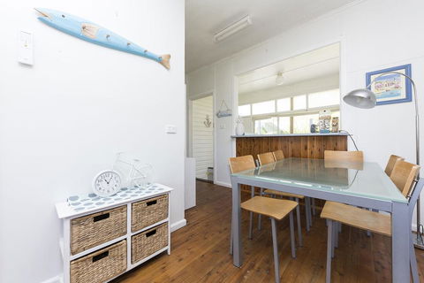 DOUGLAS COTTAGE FORSTER - Accommodation 4U 3