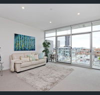Down Town on Pirie - Heart of East End - Wifi - Netflix - Accommodation 4U