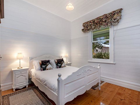 EAMONT ON SACKVILLE - Accommodation 4U 3